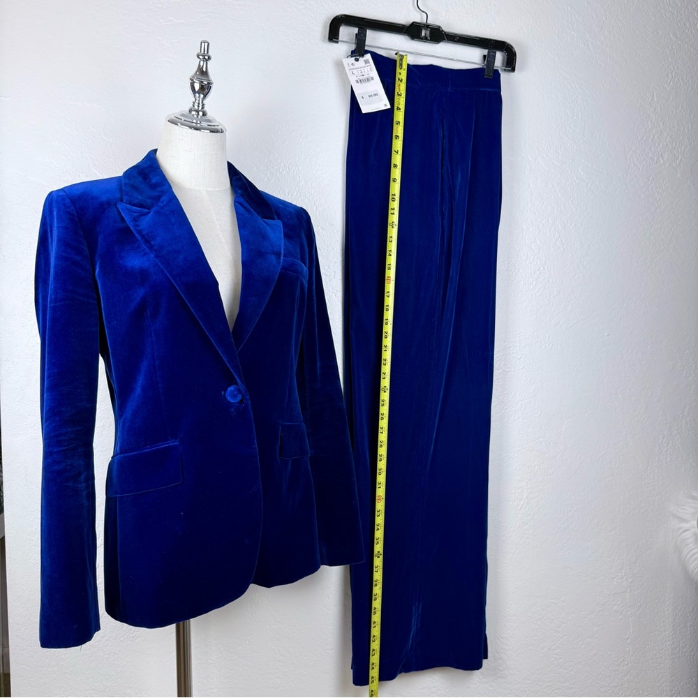 NWT ZARA 4 Pc, 1 Blazer & 1 Pant, 1 Sequin Cami,1 Velvet Cami/Boutique Ensemble - Picture 2 of 16